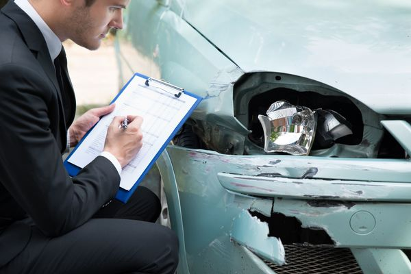 The Importance of Hiring an Experienced Truck Accident Lawyer